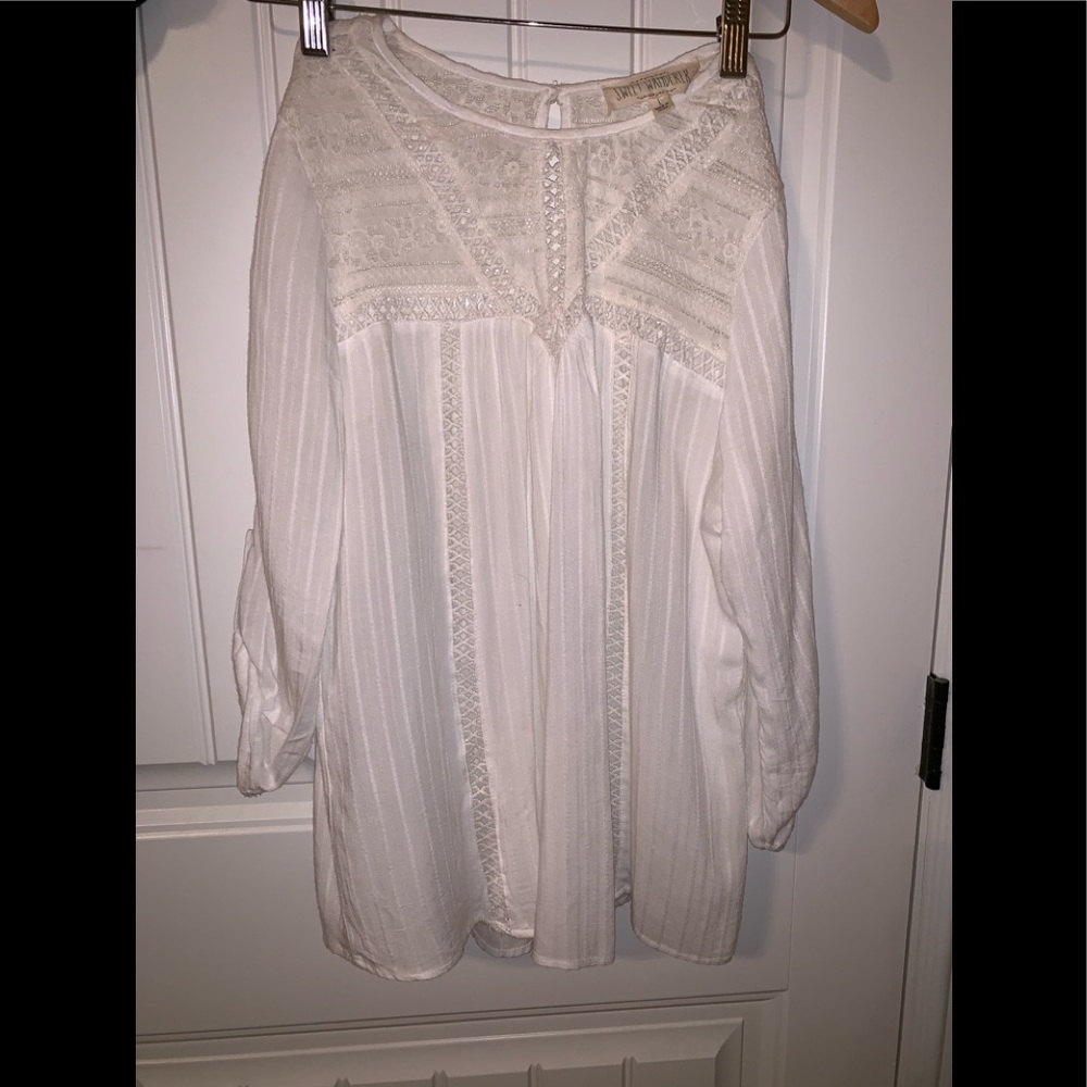 White flowy blouse